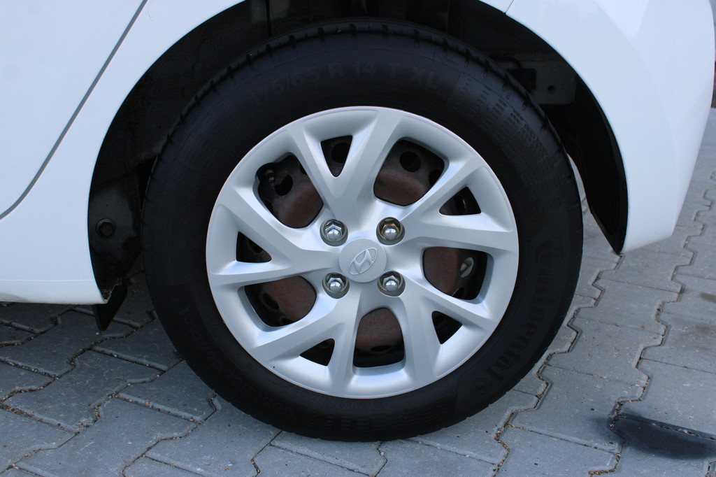 Hyundai i10 (ZH021Z) met abonnement