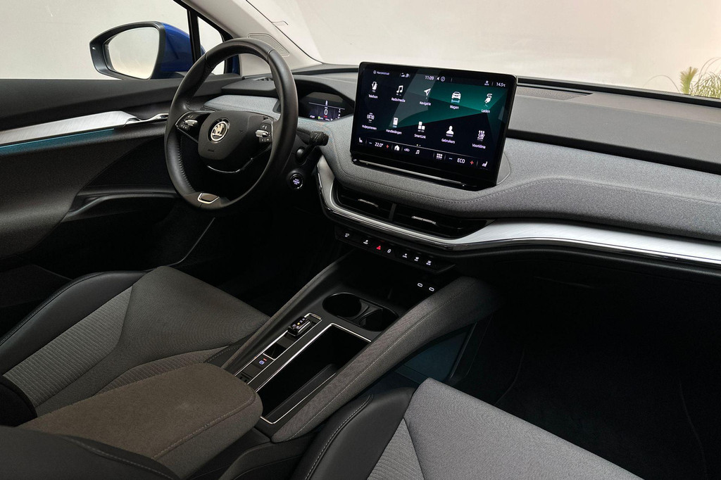 ŠKODA ENYAQ iV (S996NG) met abonnement