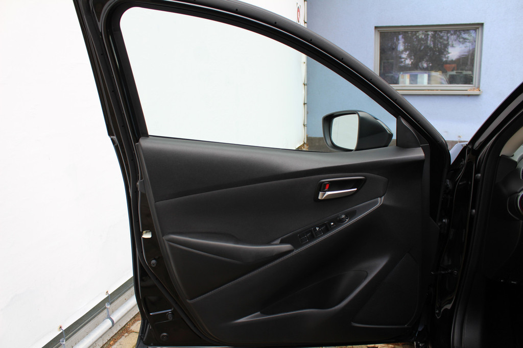 Mazda 2 (JGF49V) met abonnement