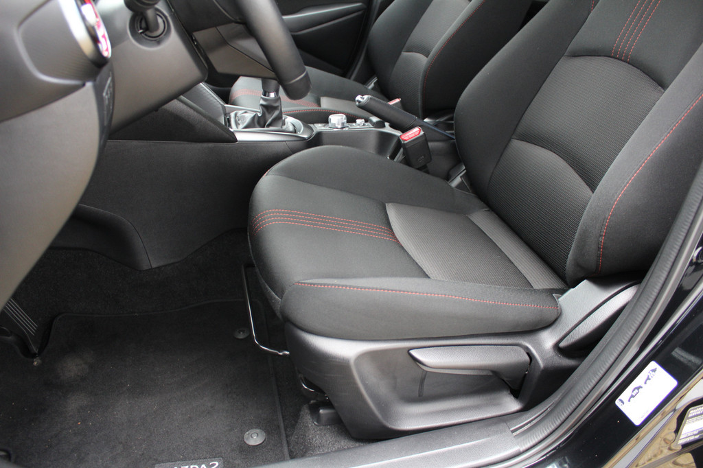 Mazda 2 (JGF49V) met abonnement