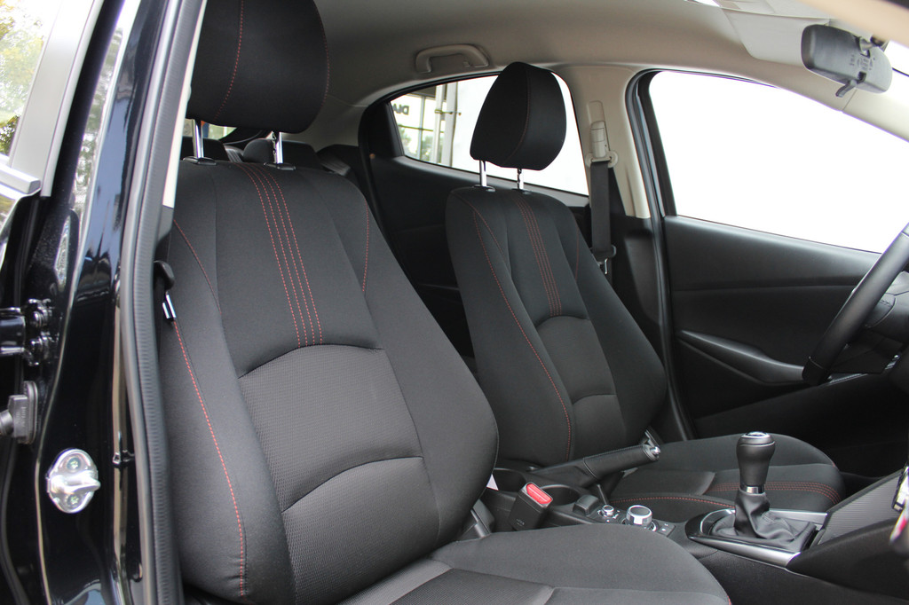 Mazda 2 (JGF49V) met abonnement