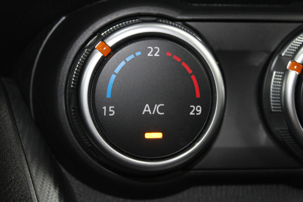 Mazda 2 (JGF49V) met abonnement