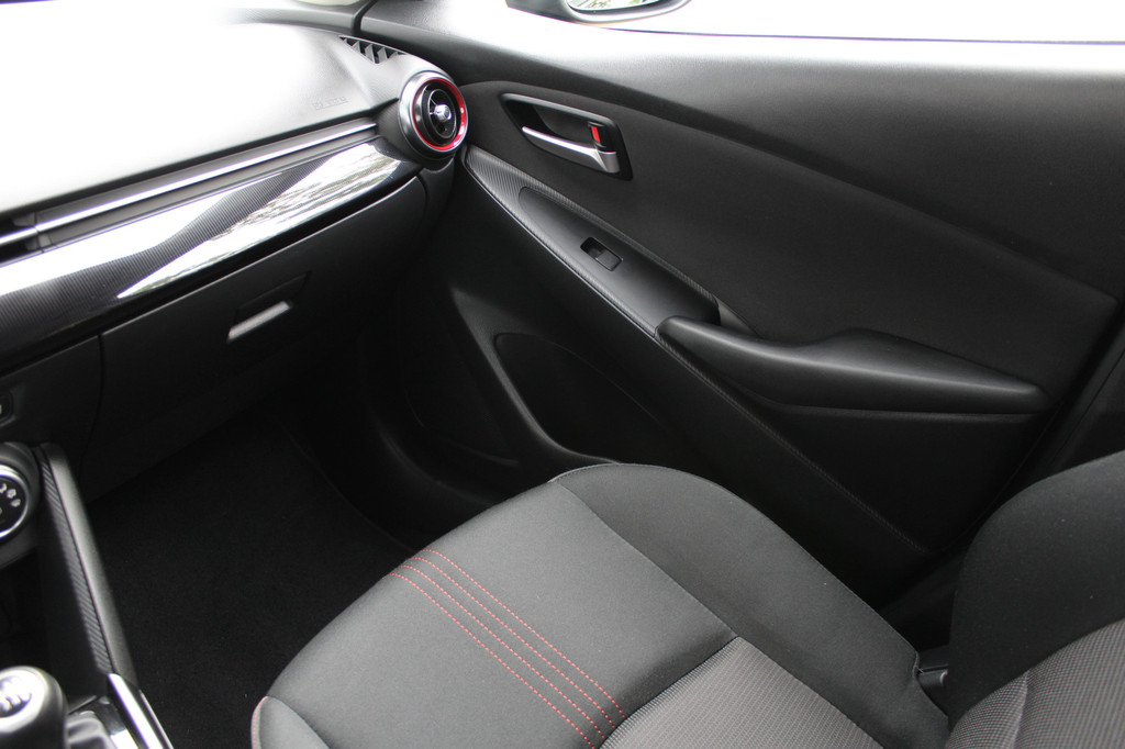 Mazda 2 (JGF49V) met abonnement