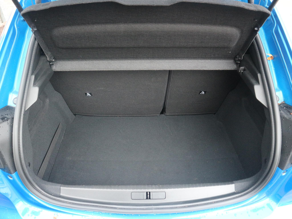 Peugeot 208 (L849PH) met abonnement