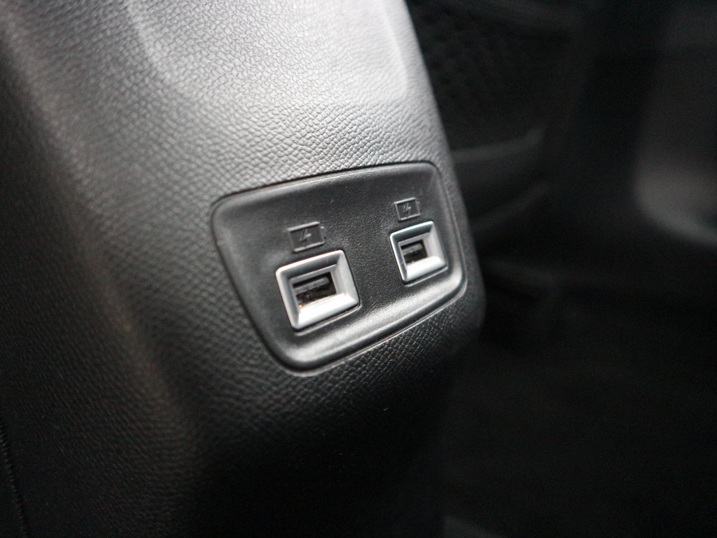 Peugeot 208 (L849PH) met abonnement