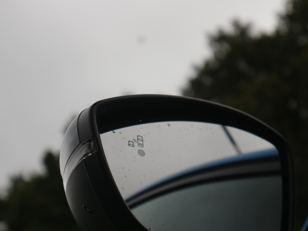 Peugeot 208 (L849PH) met abonnement