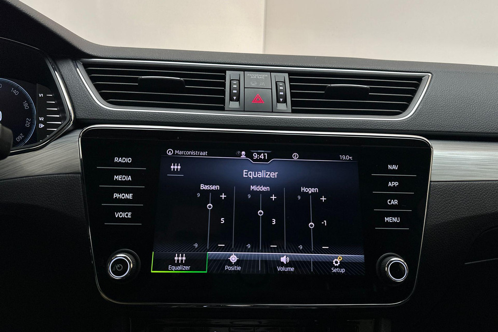 ŠKODA Superb (T718RK) met abonnement