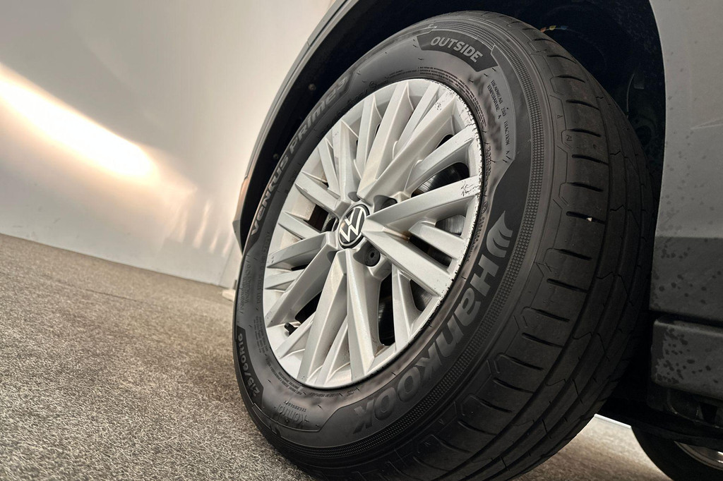 Volkswagen T-Roc (L235VR) met abonnement