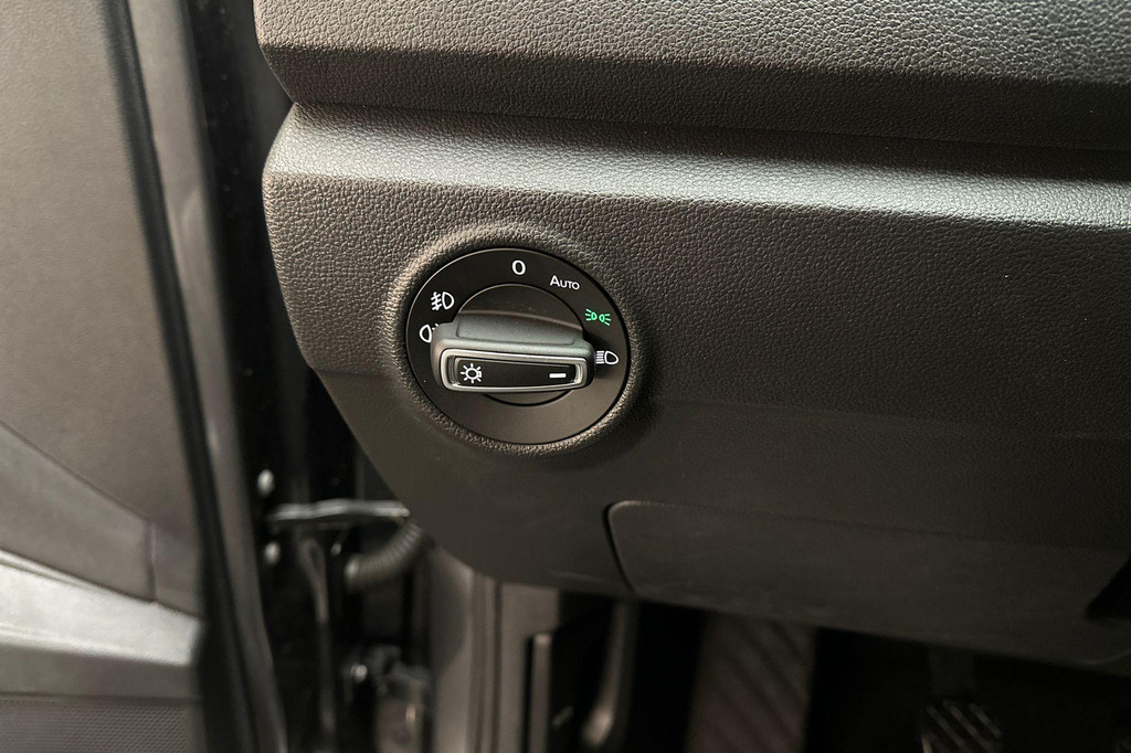 Volkswagen T-Roc (L235VR) met abonnement