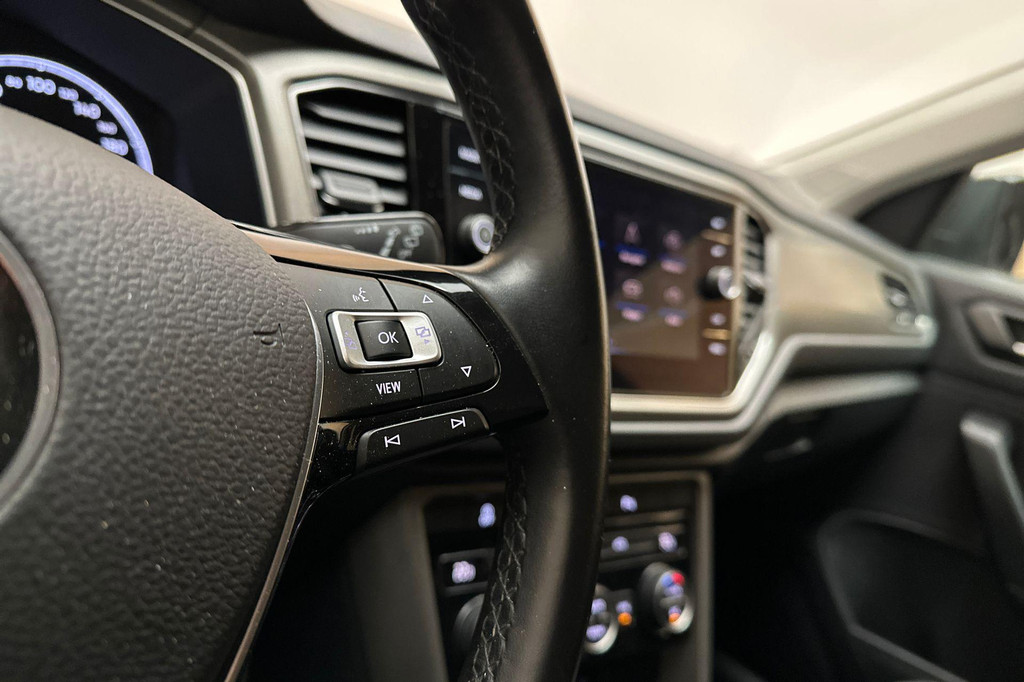 Volkswagen T-Roc (L235VR) met abonnement