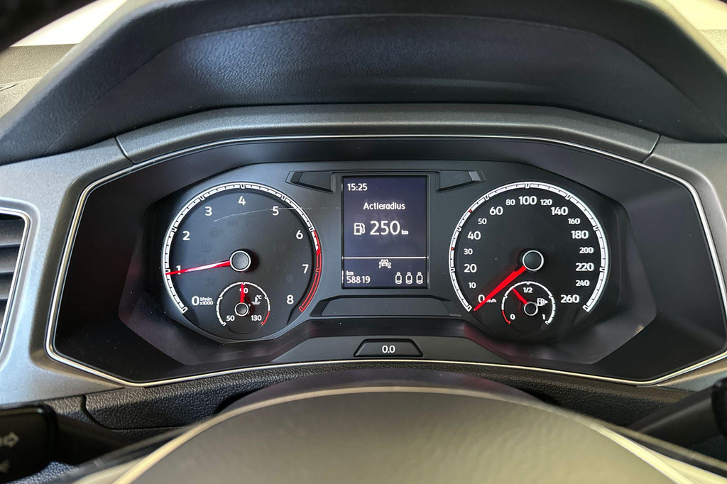 Volkswagen T-Roc (L235VR) met abonnement