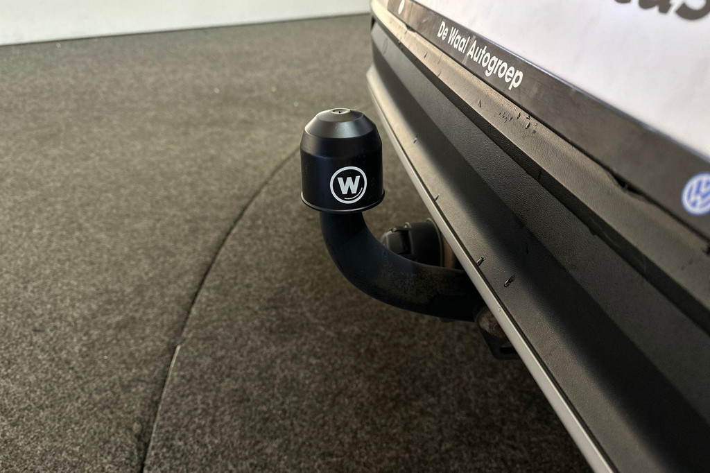 Volkswagen T-Roc (L235VR) met abonnement