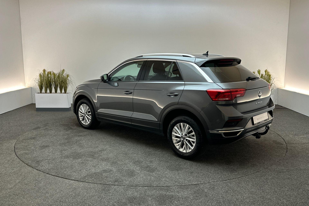 Volkswagen T-Roc (L235VR) met abonnement