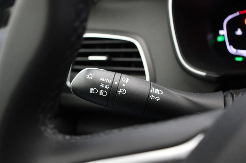 Renault MEGANE Estate (T062ZG) met abonnement