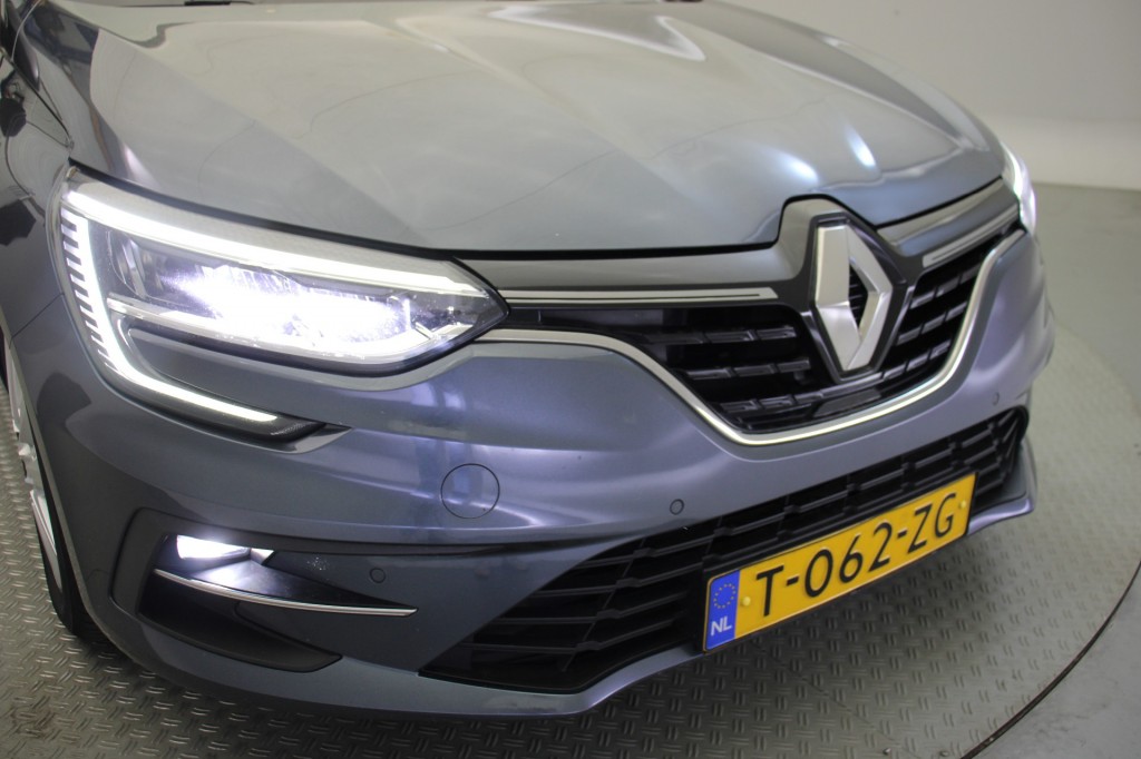 Renault MEGANE Estate (T062ZG) met abonnement