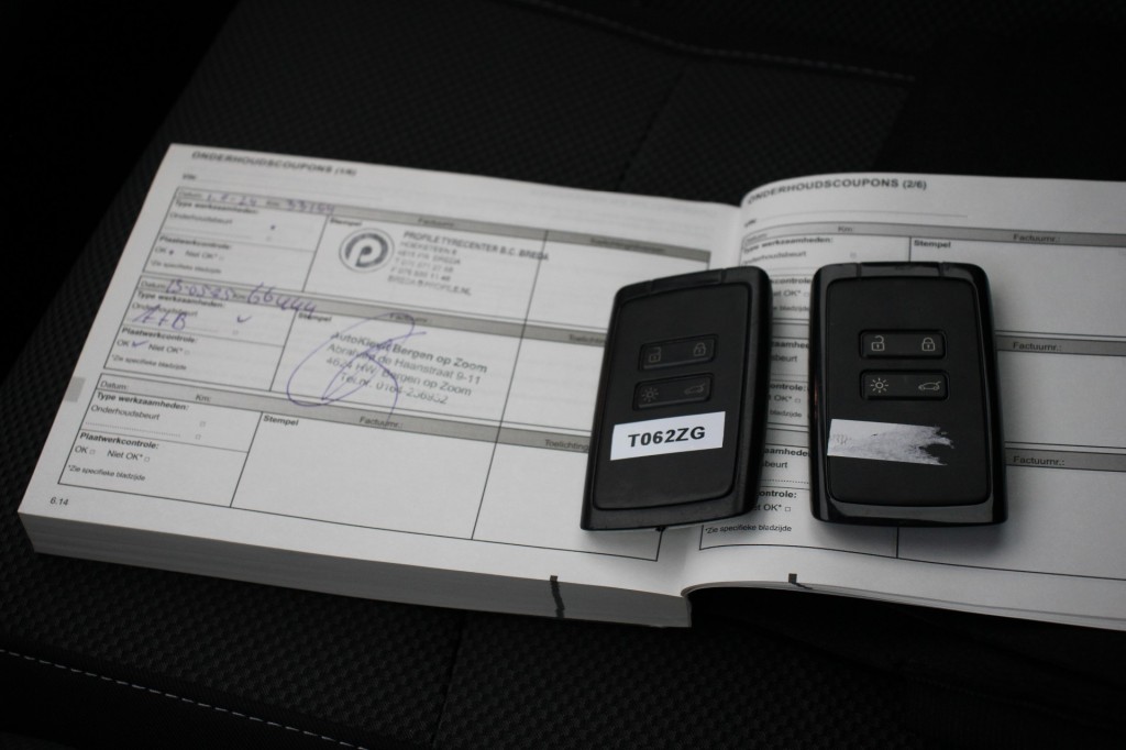 Renault MEGANE Estate (T062ZG) met abonnement