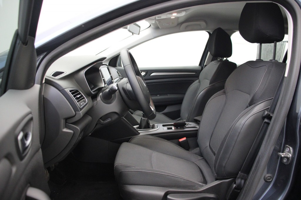 Renault MEGANE Estate (T062ZG) met abonnement