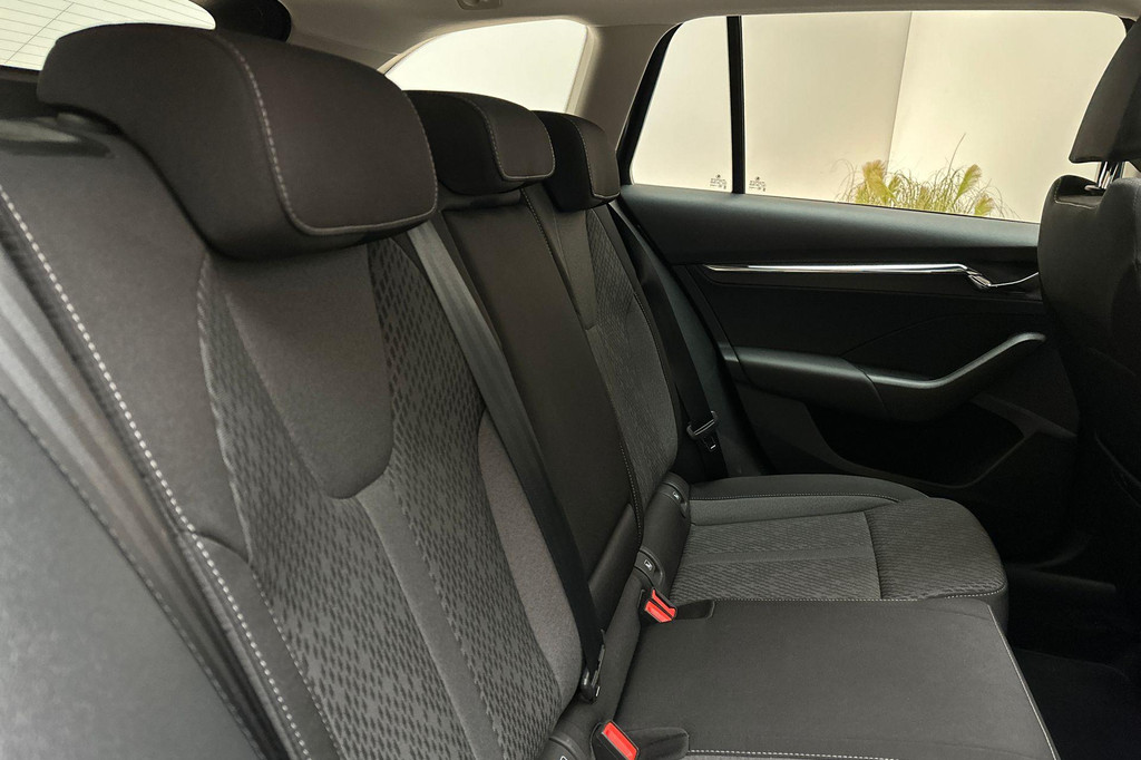 ŠKODA Octavia (JFR45P) met abonnement