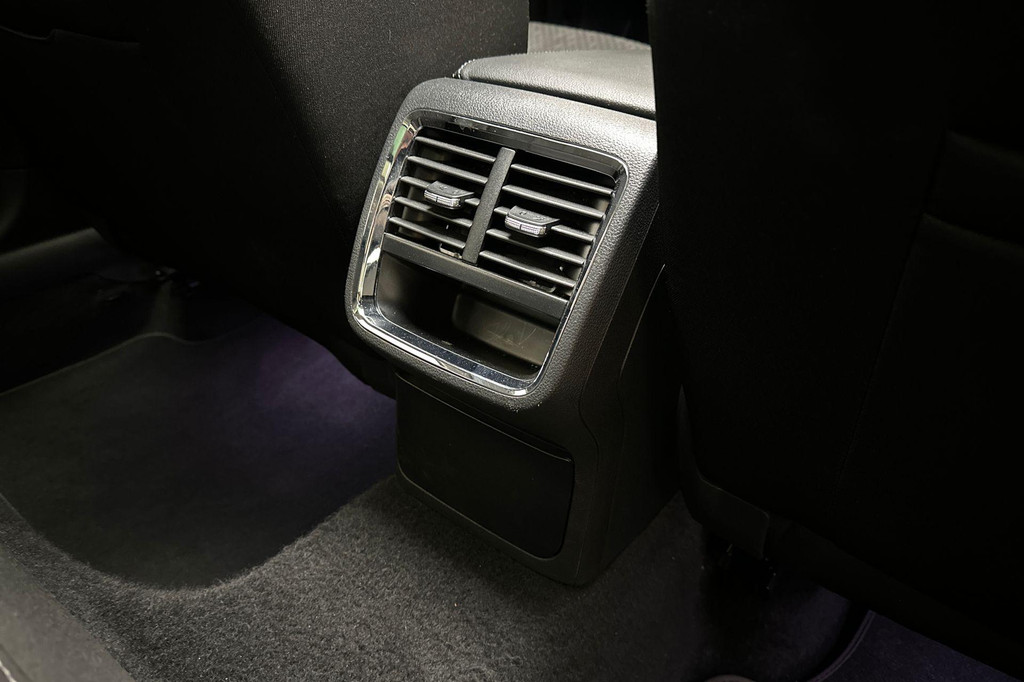 ŠKODA Octavia (JFR45P) met abonnement