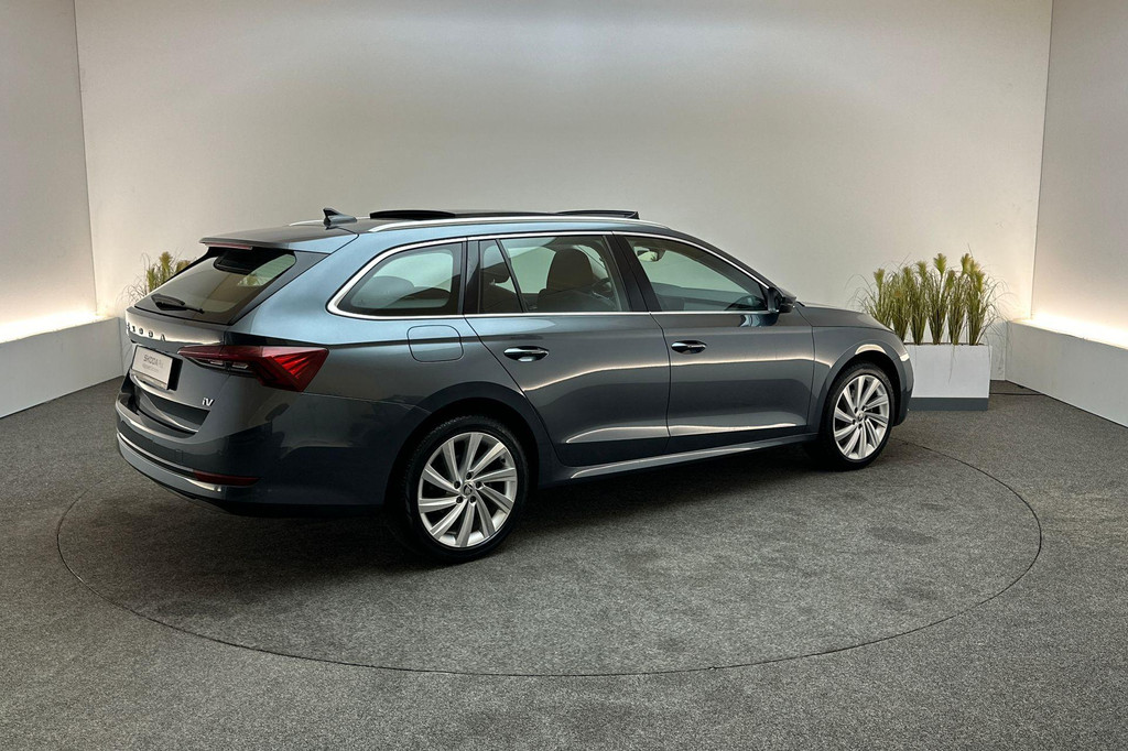 ŠKODA Octavia (JFR45P) met abonnement