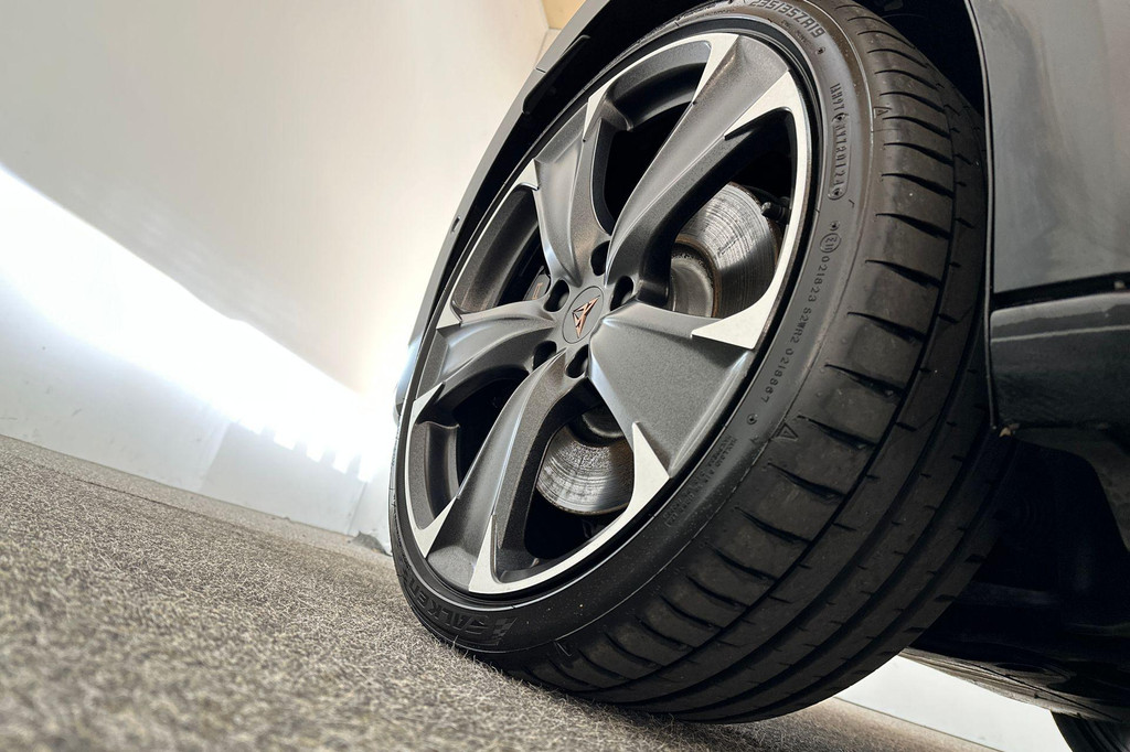 CUPRA Leon Sportstourer (HVV21L) met abonnement