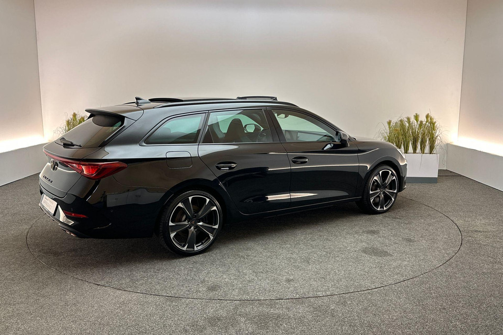 CUPRA Leon Sportstourer (HVV21L) met abonnement