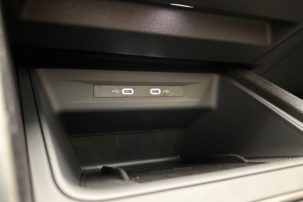 CUPRA Leon Sportstourer (HVV21L) met abonnement