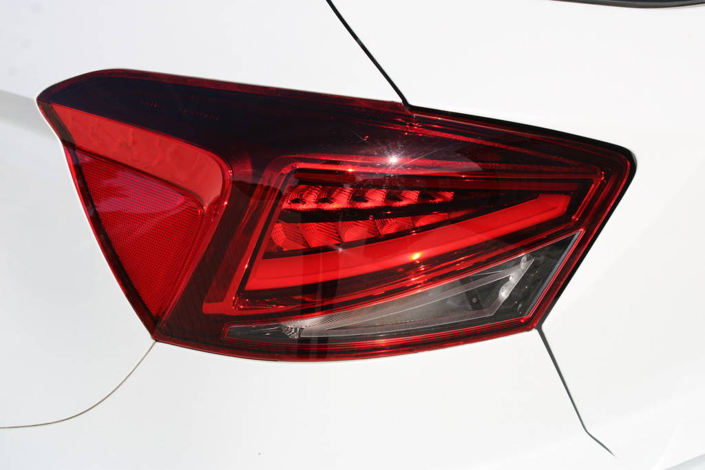 Seat Ibiza (L916NX) met abonnement