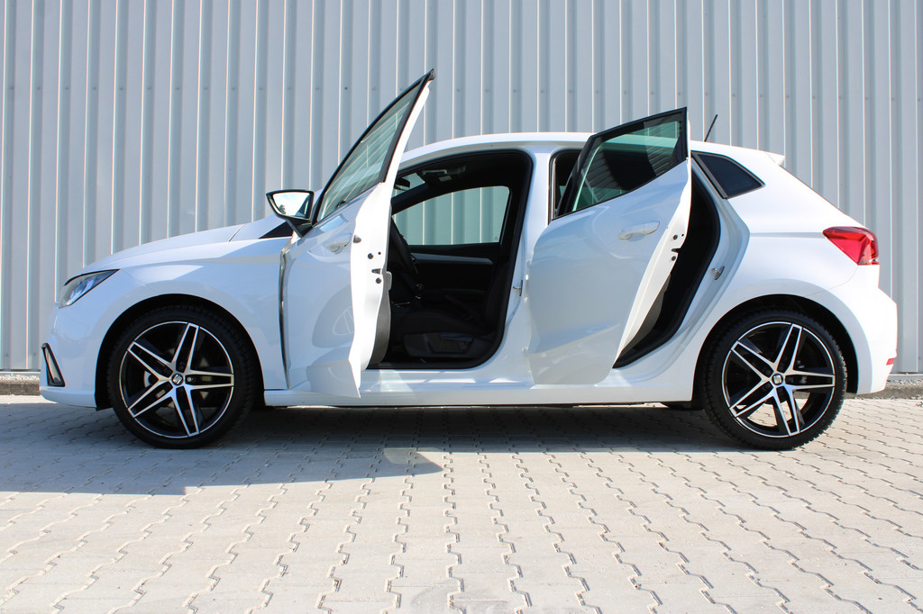 Seat Ibiza (L916NX) met abonnement