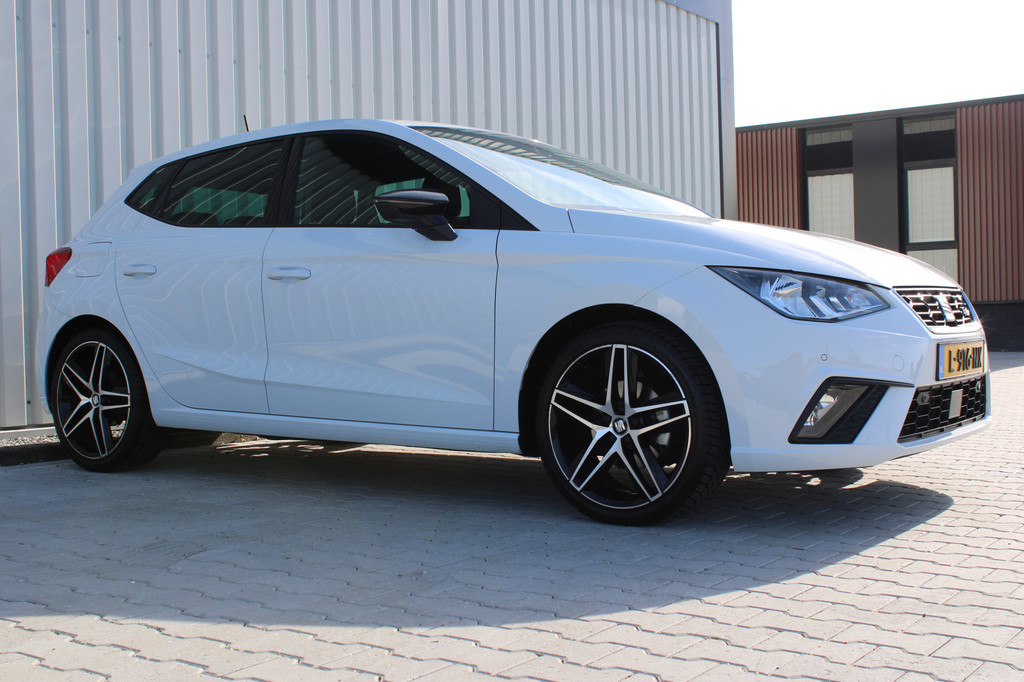 Seat Ibiza (L916NX) met abonnement