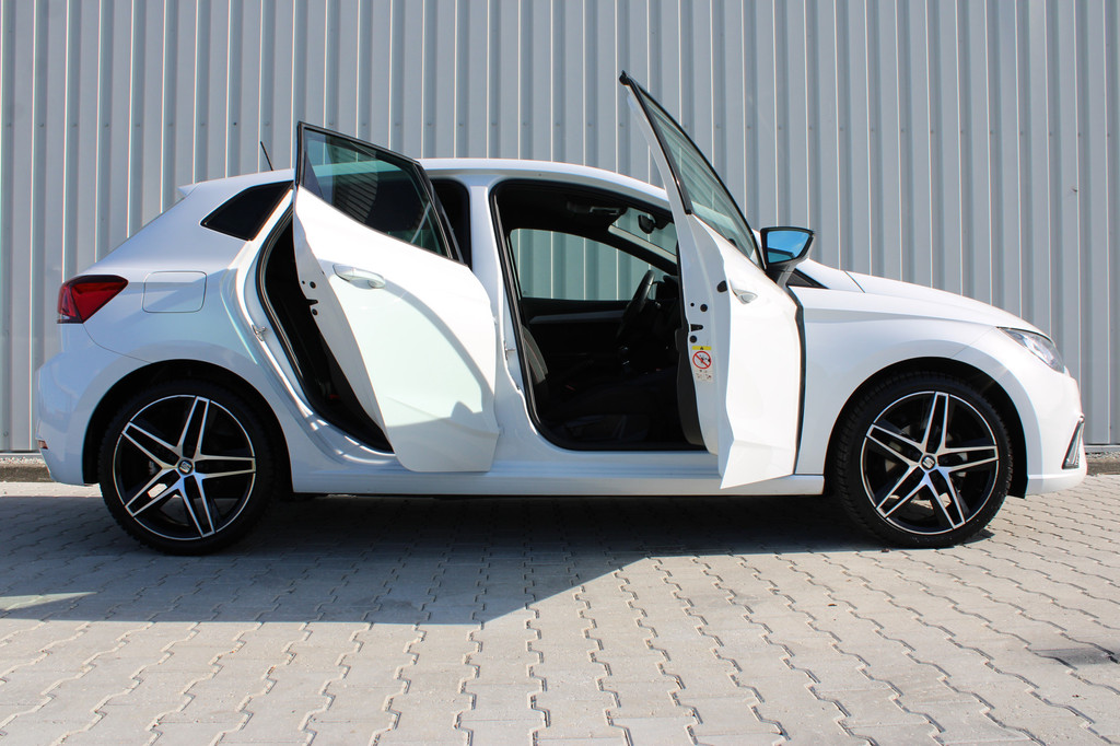 Seat Ibiza (L916NX) met abonnement