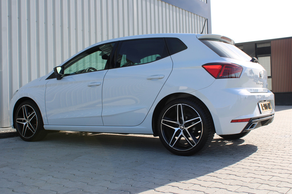 Seat Ibiza (L916NX) met abonnement