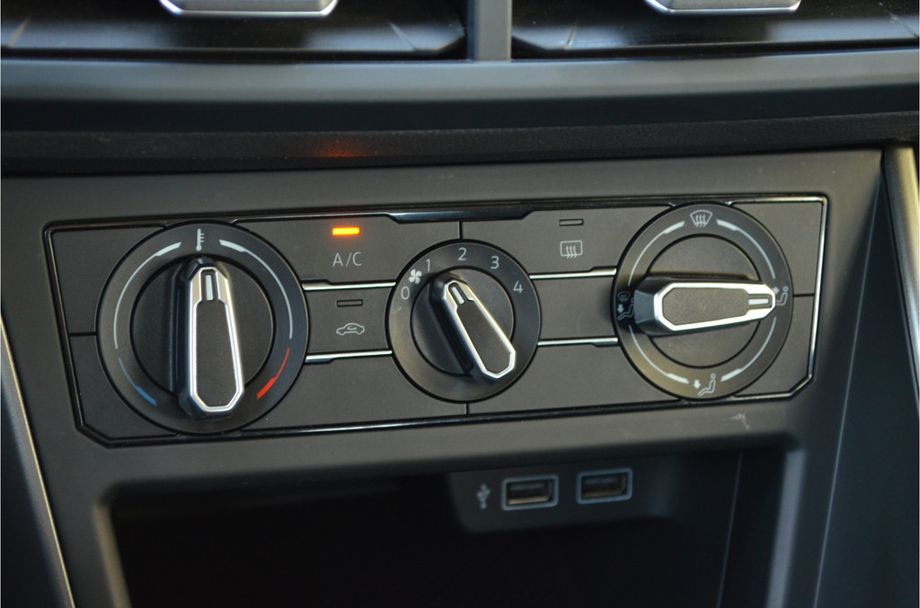 Volkswagen Polo (J721HJ) met abonnement