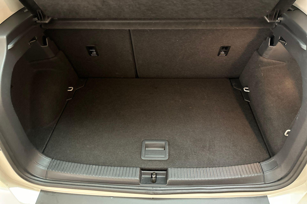 Volkswagen T-Cross (X466DS) met abonnement