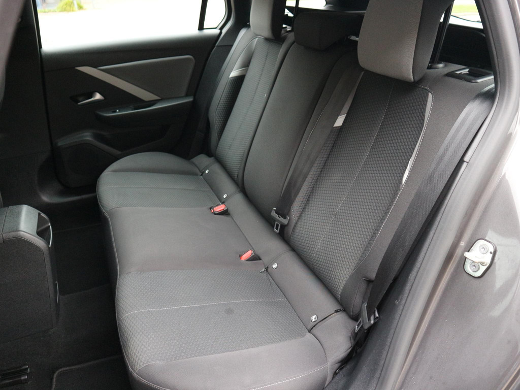 Opel Astra (T438GH) met abonnement