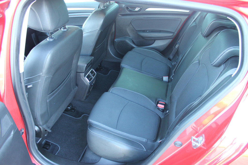 Renault MEGANE Estate (T548KT) met abonnement