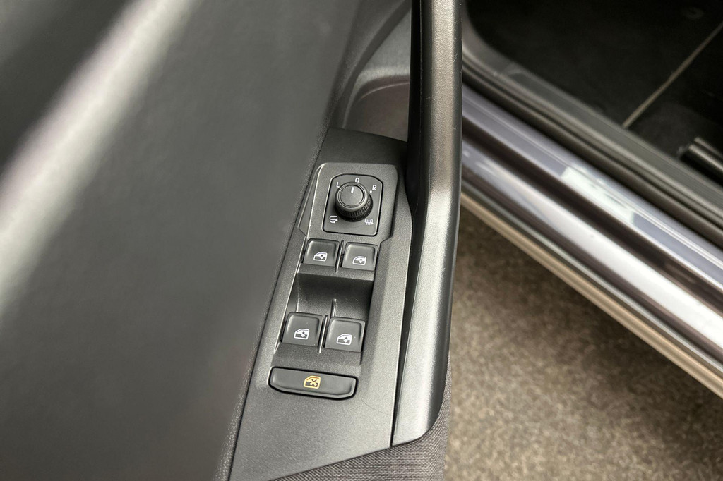 Volkswagen Taigo (T506ZR) met abonnement