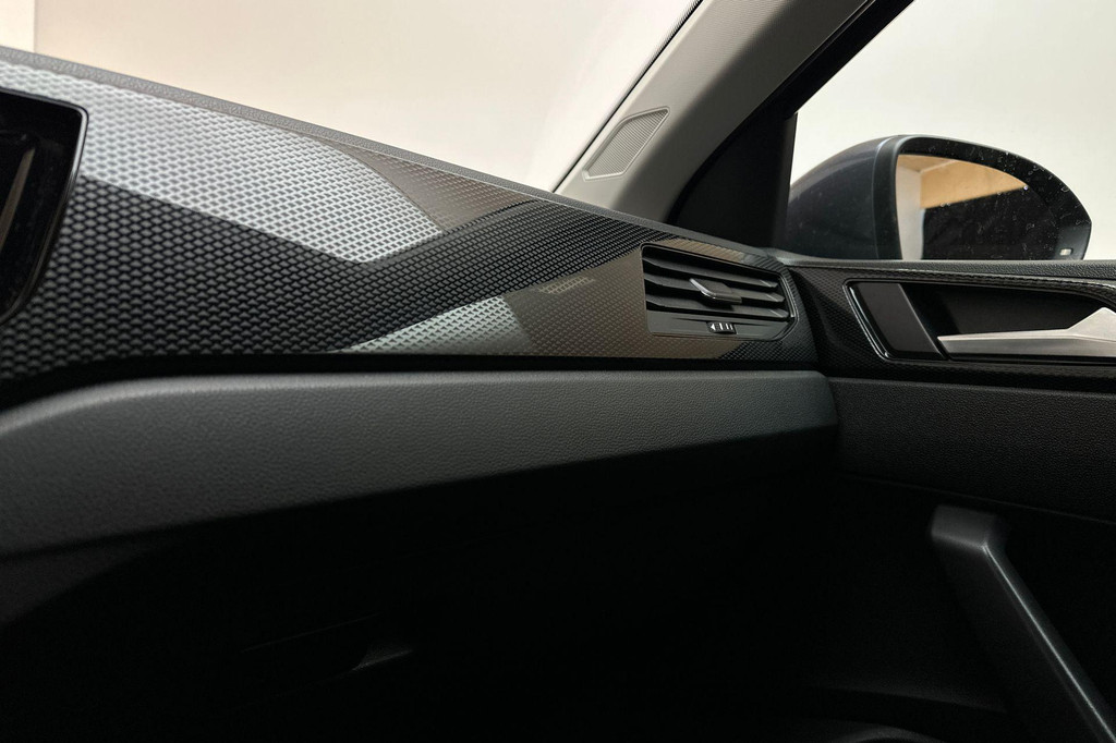 Volkswagen Taigo (T506ZR) met abonnement