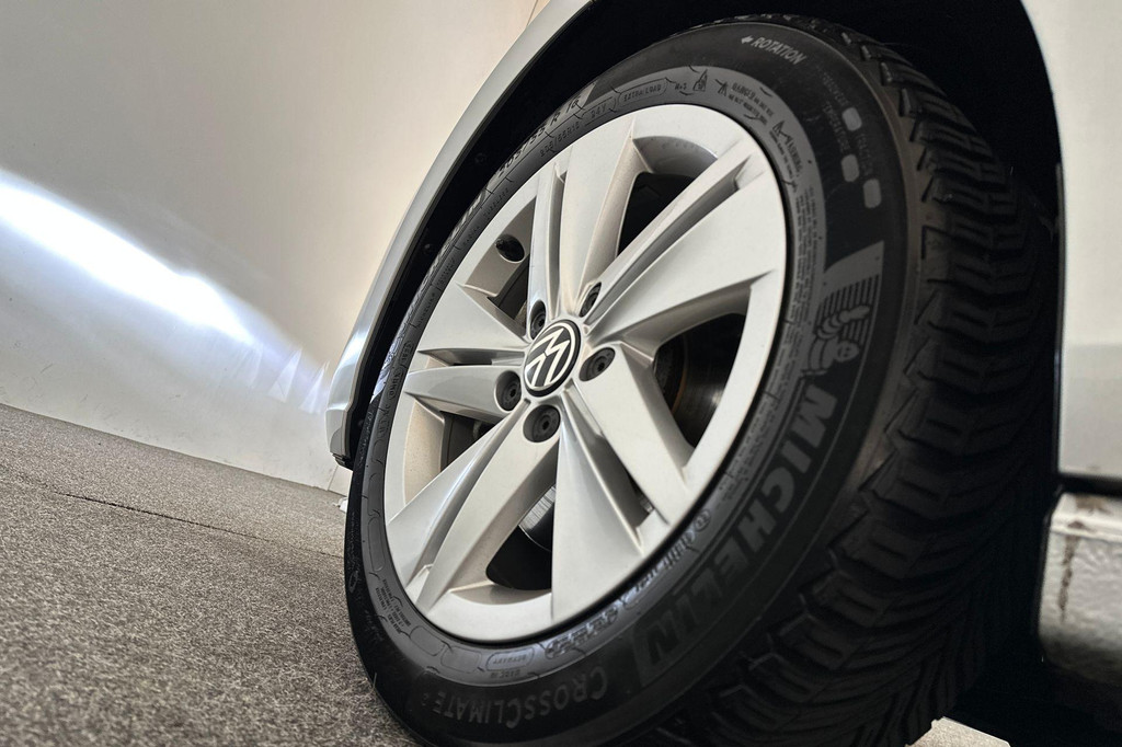 Volkswagen GOLF Variant (T249DH) met abonnement