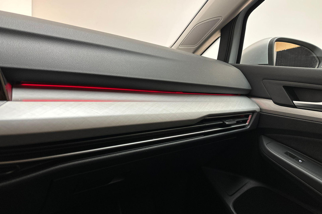 Volkswagen GOLF Variant (T249DH) met abonnement