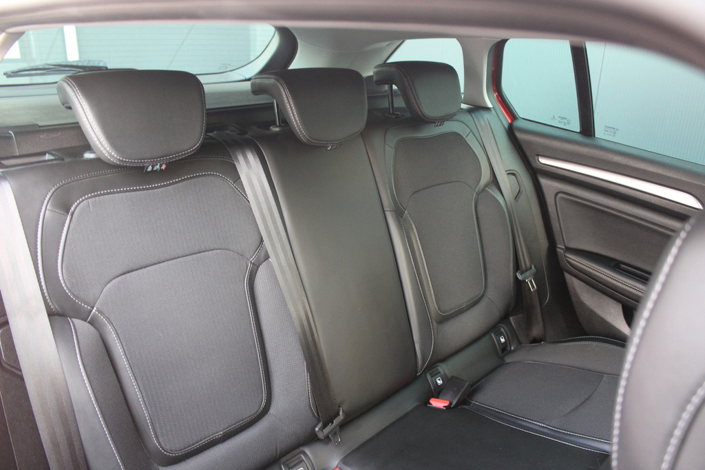 Renault MEGANE Estate (T192LL) met abonnement