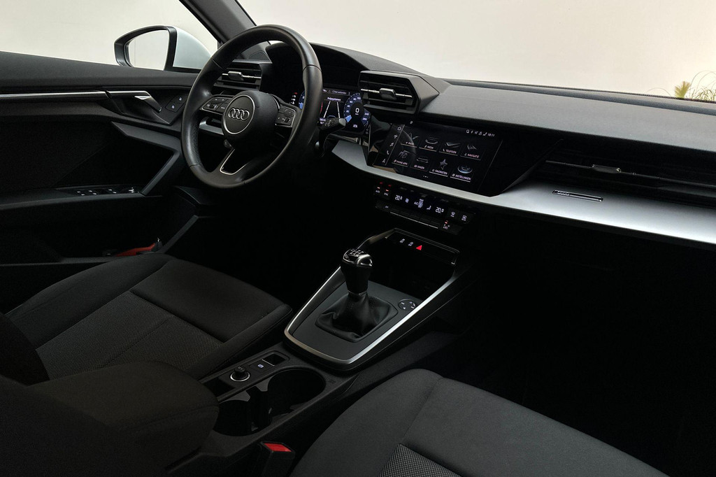 Audi A3 (T731SH) met abonnement