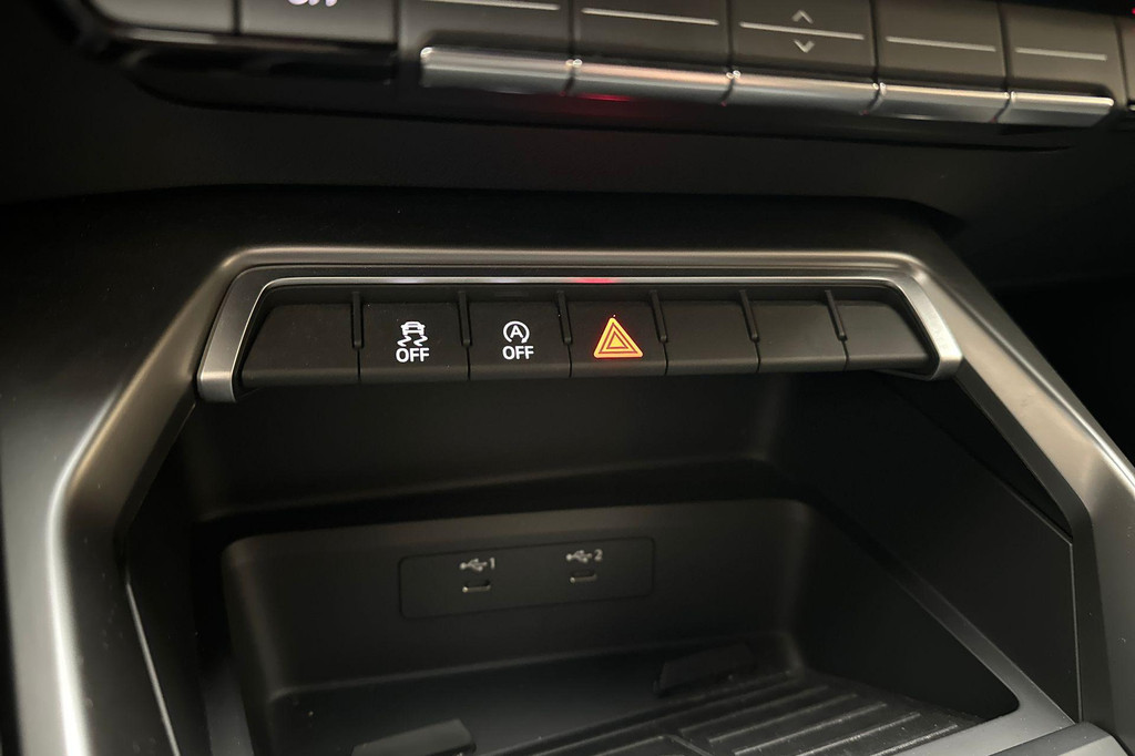 Audi A3 (T731SH) met abonnement