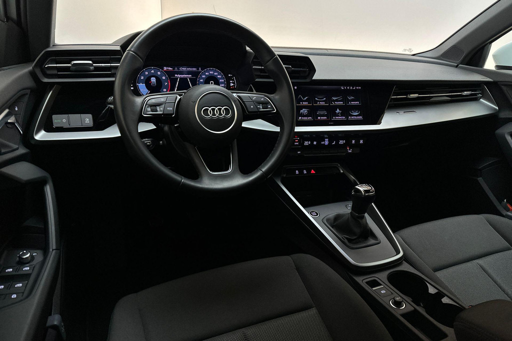 Audi A3 (T731SH) met abonnement