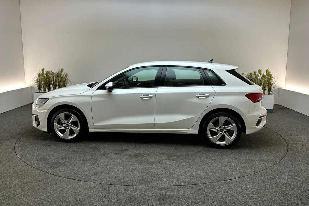 Audi A3 (T731SH) met abonnement