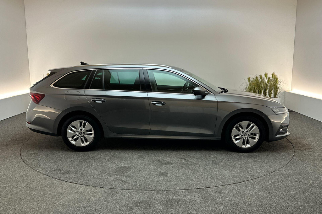 ŠKODA Octavia (T625GG) met abonnement