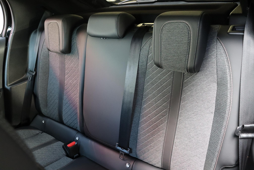 Peugeot 208 (Z045RJ) met abonnement