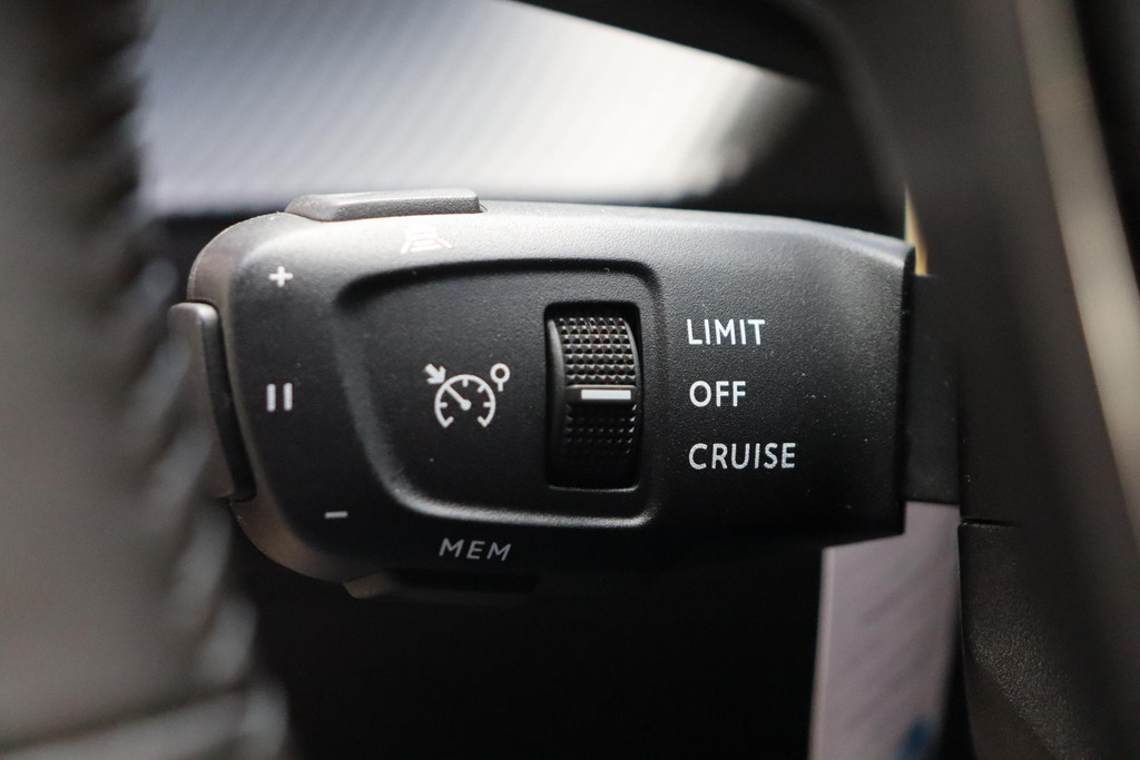 Peugeot 208 (Z045RJ) met abonnement