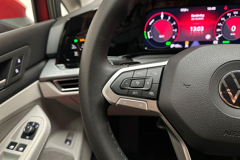 Volkswagen Golf (JGJ55P) met abonnement