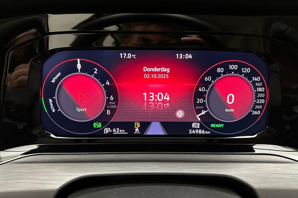 Volkswagen Golf (JGJ55P) met abonnement